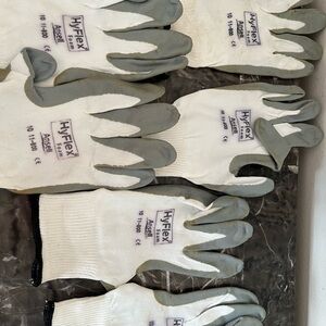 HyFlex Ansell Gray & White Work Gloves (Lot)